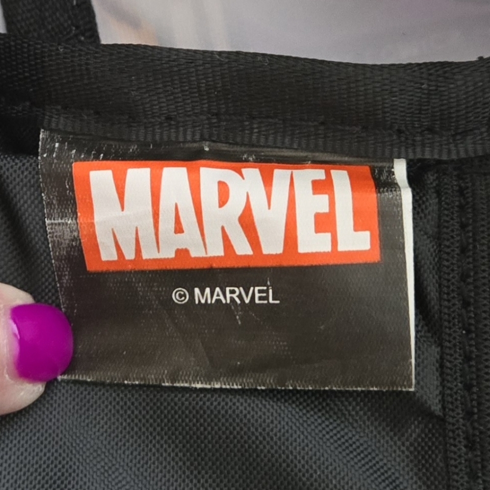 🌞 Marvel Comic Backpack Nylon NWOT 16" X 12" X 5" - Picture 4 of 5
